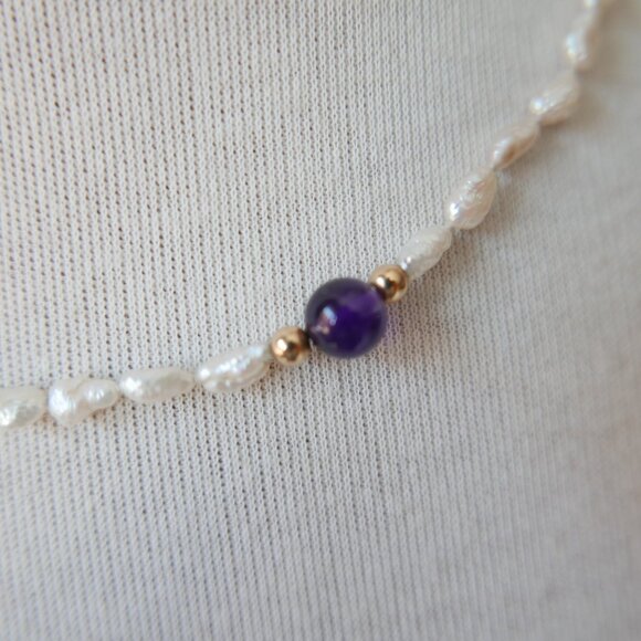 Vintage Pearl & Amethyst Necklace with 14K Gold Clasp - Picture 5 of 8